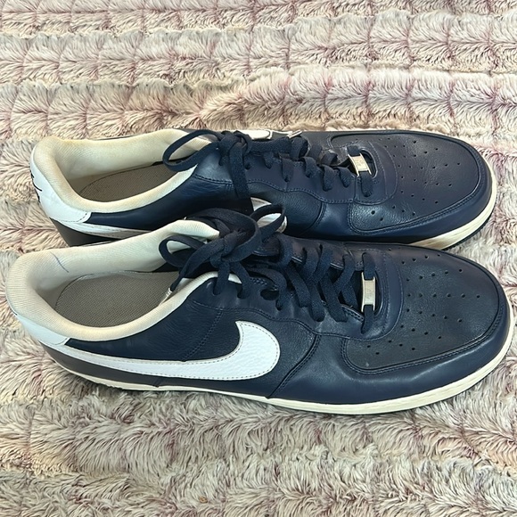 used nike size 17